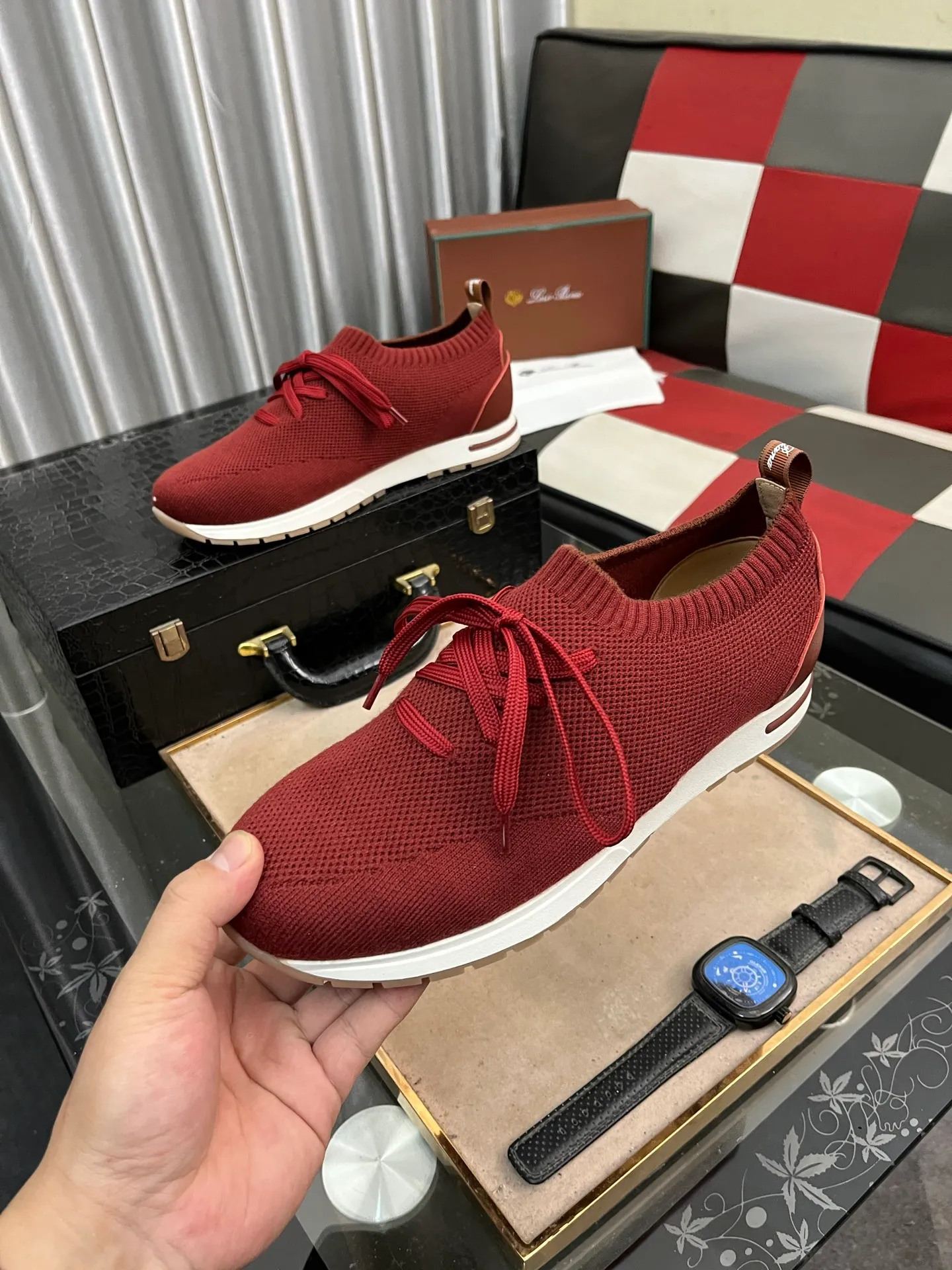 Men's shoes 💰420⌚️⌚️ (loro piana) new moccasin shoes official website original 1:1 mold opening, original quality 💯 fine workmanship, high-end luxury ☘ The upper is made of original waterproof treatment breathable fly-woven suede 🌴 luxury 🐂 leather lining 🍓 rubber wear-resistant outsole, size 38-44 (size 45 can be customized) 5️⃣ colors available
